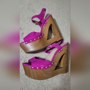 Jessica Simpson Fuchsia Platform Wedges Size 8